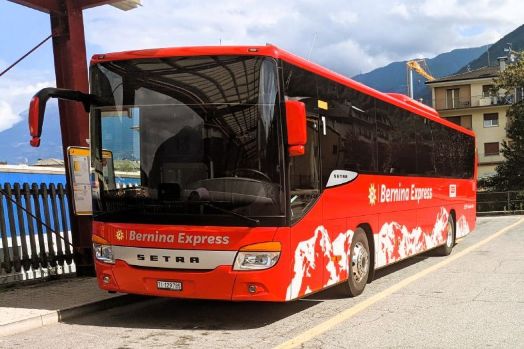 Im Bernina Express von Tessin nach Graubünden – 9-tägige Alpenreise für 2 Personen
